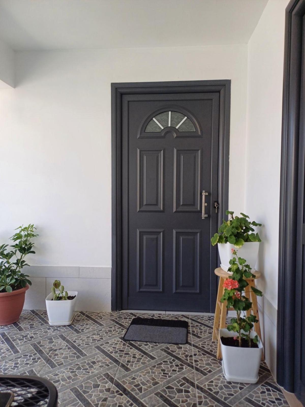 The White House Apartamento Divjake Exterior foto